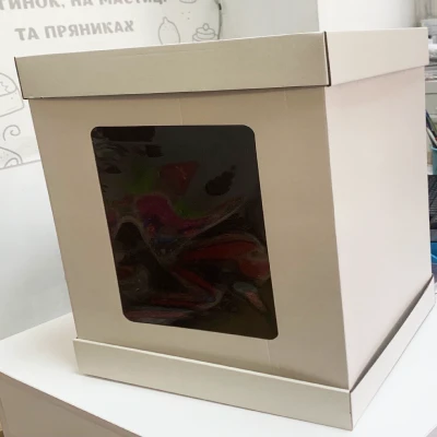 Коробка для тортів 350×350×500 мм  3 частини  з вікном.